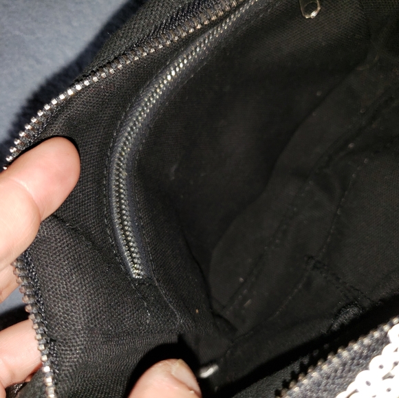 PINK VS Crossbody Purse - Picture 5 of 10